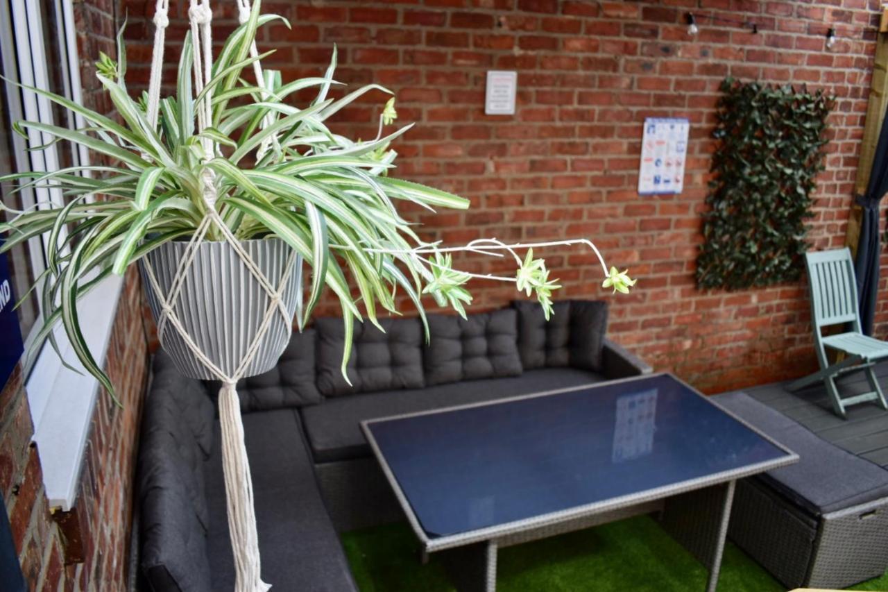 Hot Tub, Free Parking, Near Shops & Restaurants, Location 1M To City Jesmond エクステリア 写真