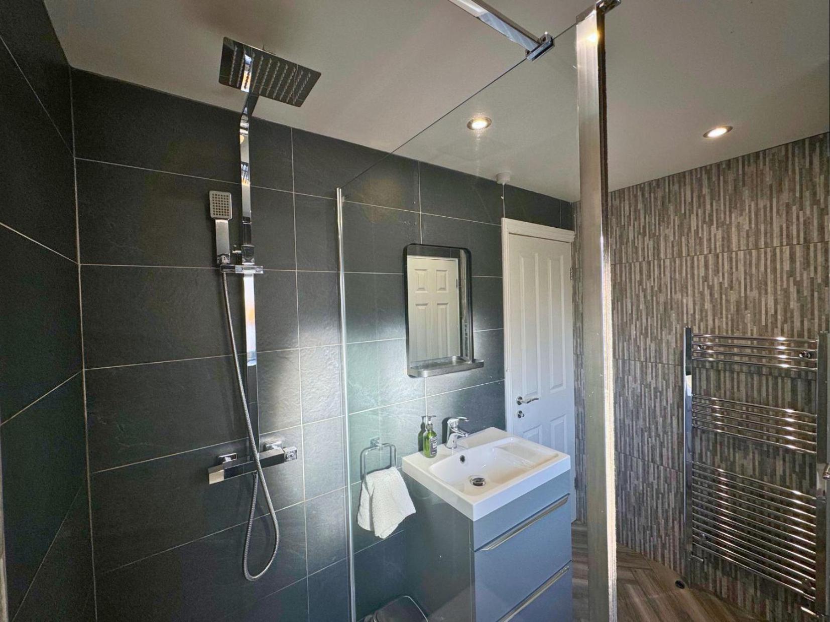 Hot Tub, Free Parking, Near Shops & Restaurants, Location 1M To City Jesmond エクステリア 写真