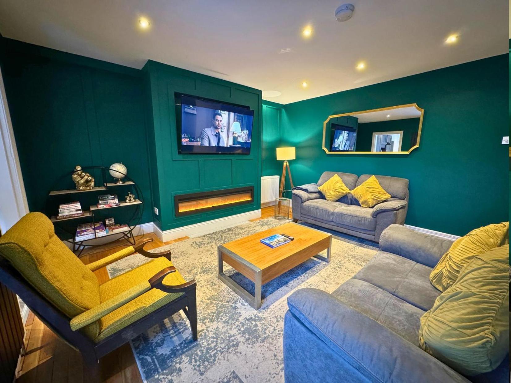 Hot Tub, Free Parking, Near Shops & Restaurants, Location 1M To City Jesmond エクステリア 写真